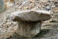 Gartenfelsen und Gartensteine von Steinmetzmeister und Bildhauer Luibl